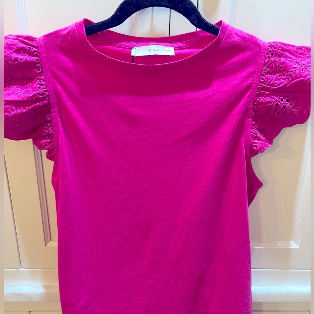 NWT Mango fuschia ruffle tshirt